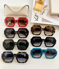 Picture of Valentino Sunglasses _SKUfw52329413fw